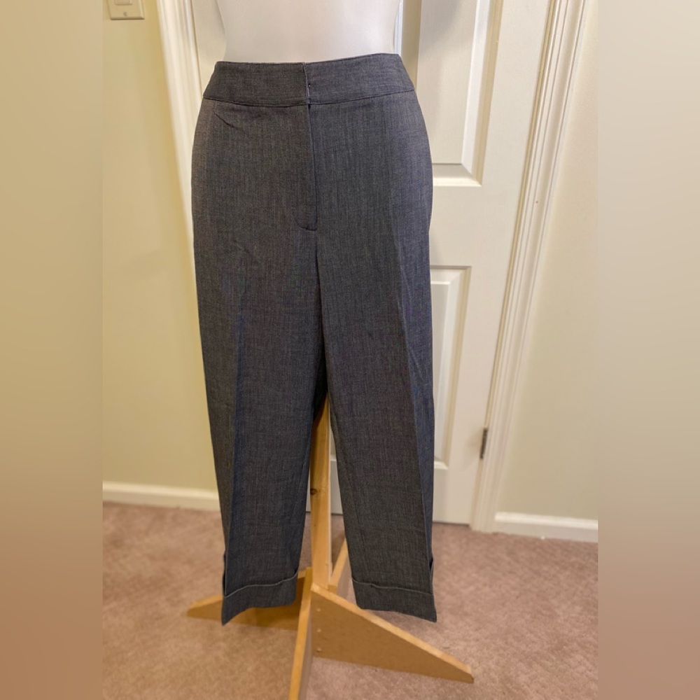 Apt.9 - Woman’s black & gray pin pattern stretch high rise Capri pants, Size: 14